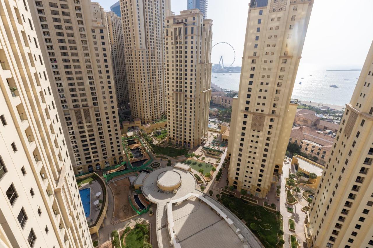 نزل دبيفي Travel Hub Premium المظهر الخارجي الصورة