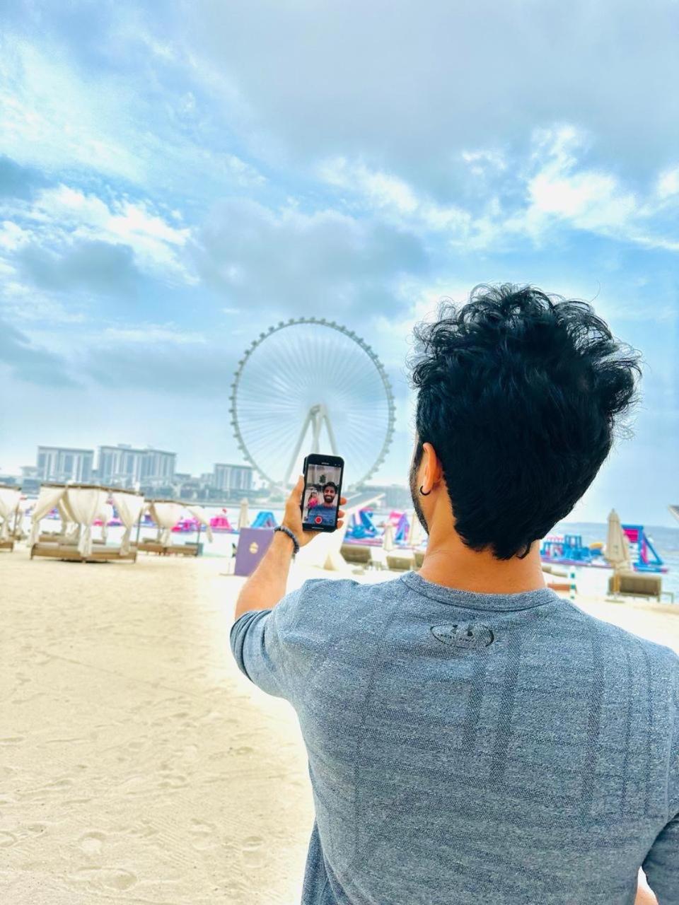 نزل دبيفي Travel Hub Premium المظهر الخارجي الصورة